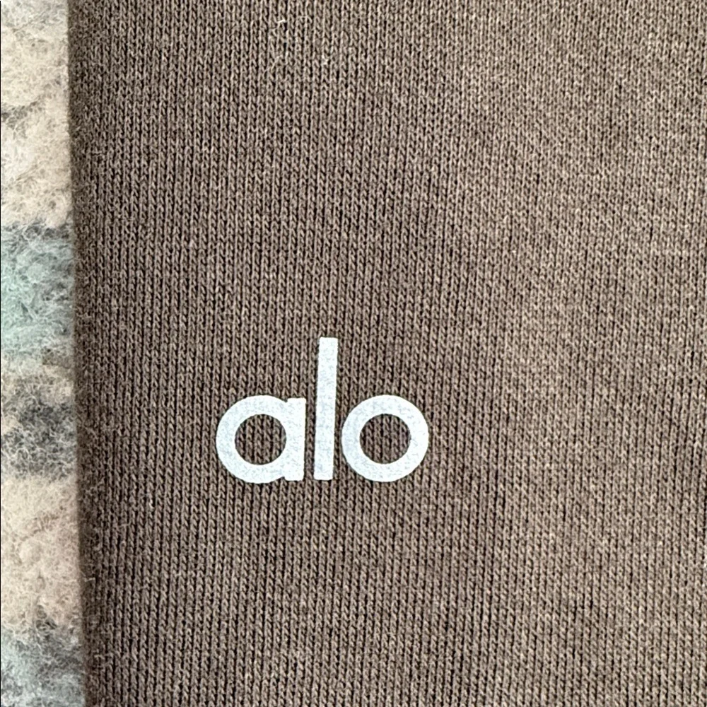 ALO Yoga gently used